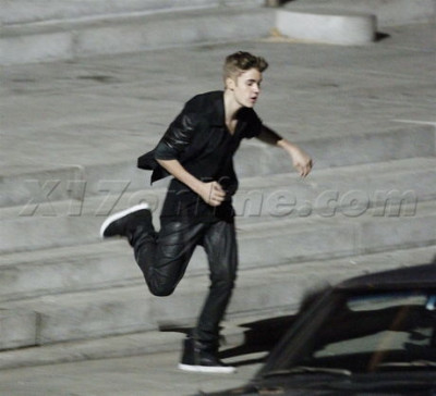 07.06 | Justin Bieber nos bastidores do clipe de As Long As You Love Me