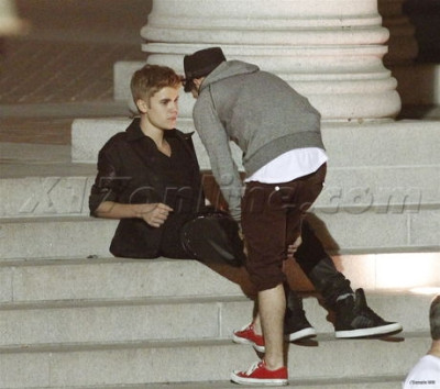 07.06 | Justin Bieber nos bastidores do clipe de As Long As You Love Me