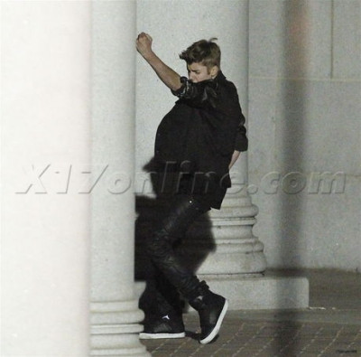 07.06 | Justin Bieber nos bastidores do clipe de As Long As You Love Me