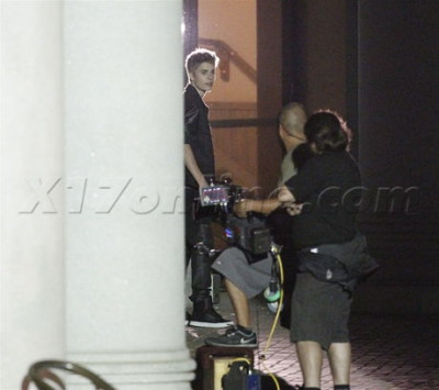 07.06 | Justin Bieber nos bastidores do clipe de As Long As You Love Me