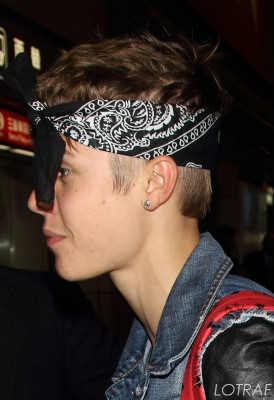 07.08 | Justin Bieber chegando no Japão