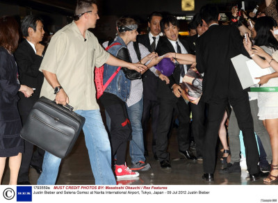 07.08 | Justin Bieber chegando no Japão