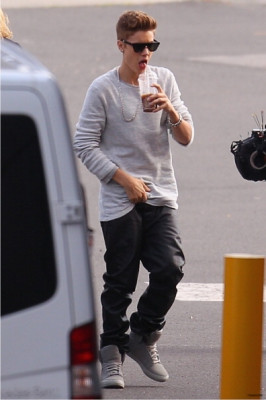 15.07 | Justin Bieber chegando no Australia's Got Talent