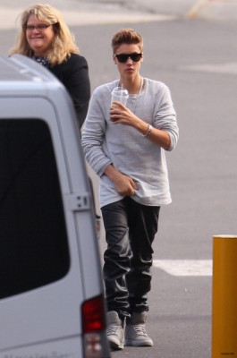15.07 | Justin Bieber chegando no Australia's Got Talent