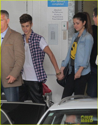 19.07 | Justin Bieber deixando seu hotel na Nova Zelândia