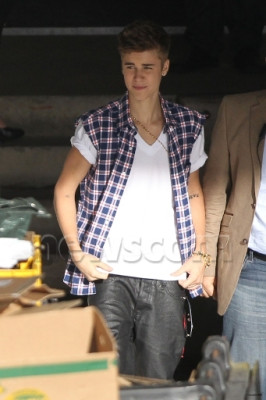 19.07 | Justin Bieber deixando seu hotel na Nova Zelândia