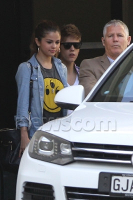 19.07 | Justin Bieber deixando seu hotel na Nova Zelândia