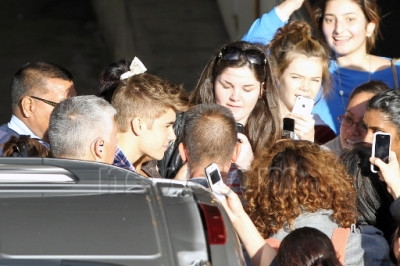 19.07 | Justin Bieber deixando seu hotel na Nova Zelândia