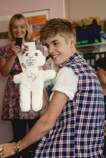 19.07 | Justin Bieber visitando hospital na Nova Zelândia