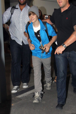 24.04 | Justin Bieber chegando no aeroporto em Sidney
