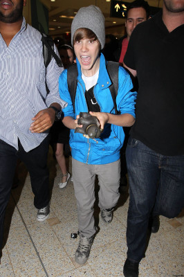 24.04 | Justin Bieber chegando no aeroporto em Sidney