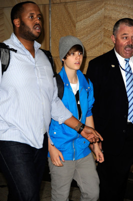 24.04 | Justin Bieber chegando no aeroporto em Sidney