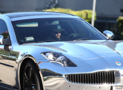 26.08 | Justin Bieber deixando restaurante em Los Angeles