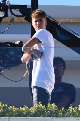 27.08 | Justin Bieber em uma reunião com L.A. Reid