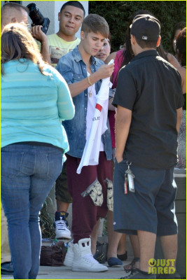 09.01 | Justin Bieber deixando ensaios para a Believe Tour