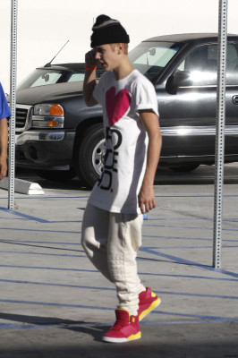10.04 | Justin Bieber chegando no Sky High Sports