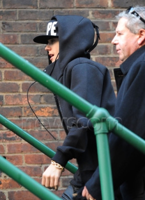 11.06 | Justin Bieber deixando ensaios do Victoria's Secret Fashion Show