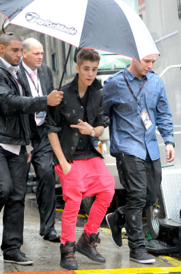 11.07 | Justin Bieber nos bastidores do Victoria’s Secret Fashion Show