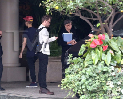 15.11 | Justin Bieber se encontra com Selena Gomez no hotel Four Seasons