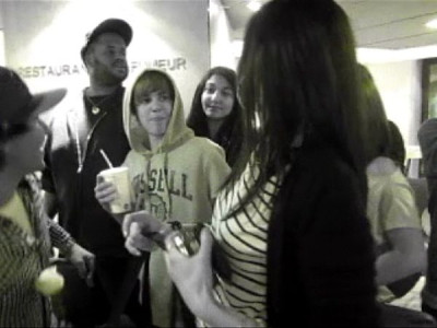 29.04 | Justin Bieber no Mcdonalds