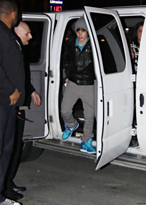 17.04 | Justin Bieber deixando o Juno Awards
