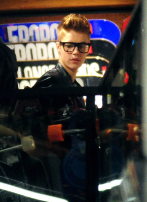 27.11 | Justin Bieber fazendo compras em NY