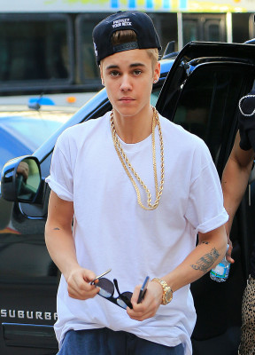 12.10 | Justin Bieber passeando em Miami