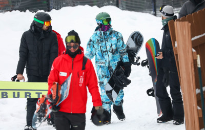 31.12 | Aproveitando uma manhã de snowboard com os amigos em Aspen