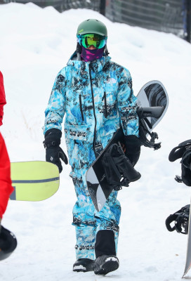 31.12 | Aproveitando uma manhã de snowboard com os amigos em Aspen