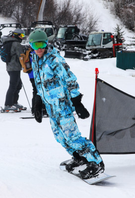 31.12 | Aproveitando uma manhã de snowboard com os amigos em Aspen