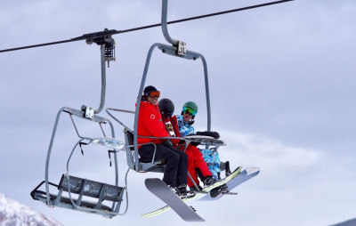 31.12 | Aproveitando uma manhã de snowboard com os amigos em Aspen