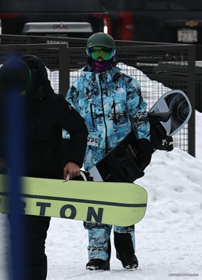 31.12 | Aproveitando uma manhã de snowboard com os amigos em Aspen