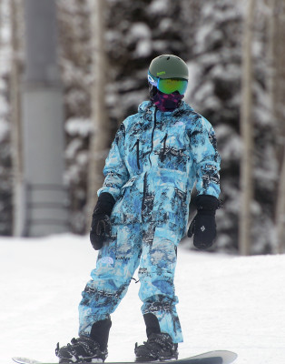 31.12 | Aproveitando uma manhã de snowboard com os amigos em Aspen