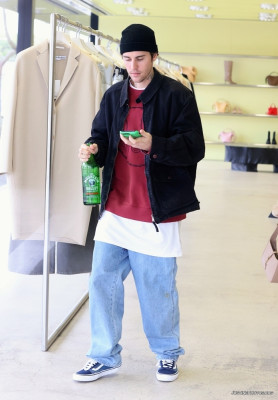 22.12 | Fazendo compras depois do café da manhã em West Hollywood