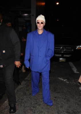 11.02 | Chega para um jantar romântico no Catch LA, em West Hollywood