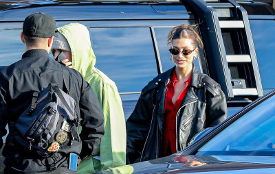 14.02 | Chegando para um almoço de Dia dos Namorados no Nobu, em Malibu