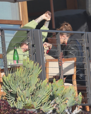 14.02 | Almoço de Dia dos Namorados no restaurante Nobu, em Malibu