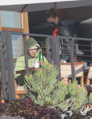 14.02 | Almoço de Dia dos Namorados no restaurante Nobu, em Malibu