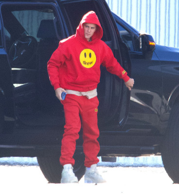 13.03 | Embarca em um jato particular em Los Angeles