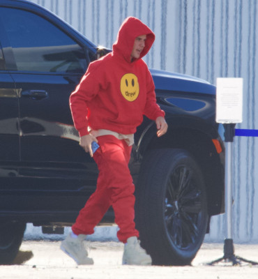 13.03 | Embarca em um jato particular em Los Angeles