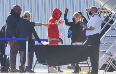 13.03 | Embarca em um jato particular em Los Angeles