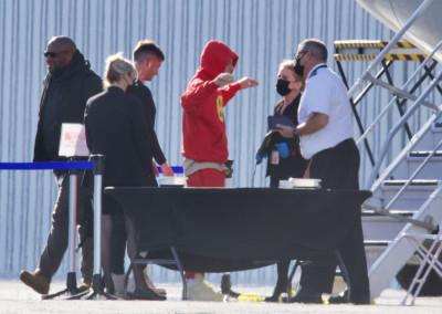 13.03 | Embarca em um jato particular em Los Angeles