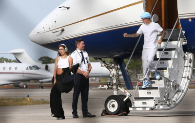 13.04 | Chega ao aeroporto de Miami