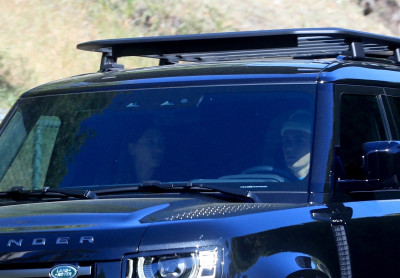 19.04 | Faça um passeio de carro por Beverly Hills