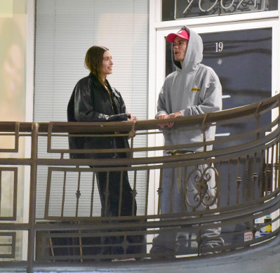 26.04 | Em um jantar romântico no Sushi Park, em Los Angeles