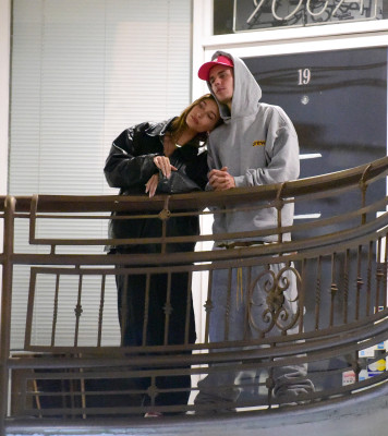 26.04 | Em um jantar romântico no Sushi Park, em Los Angeles