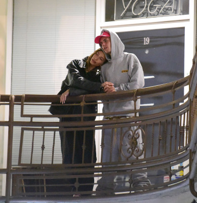 26.04 | Em um jantar romântico no Sushi Park, em Los Angeles