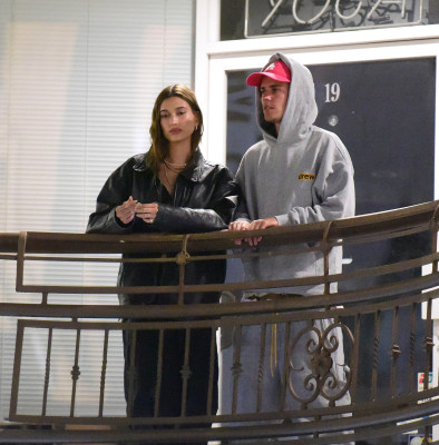 26.04 | Em um jantar romântico no Sushi Park, em Los Angeles