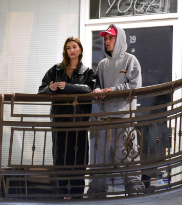 26.04 | Em um jantar romântico no Sushi Park, em Los Angeles