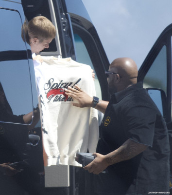 01.06 | Embarque em um jato particular em Los Angeles